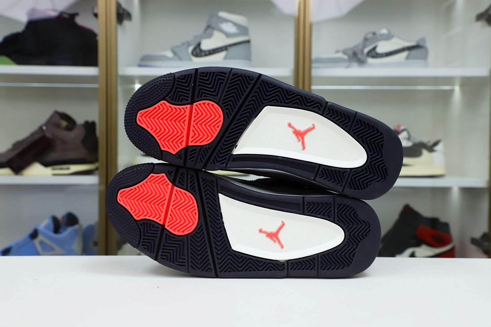 AIR JORDAN 4 RETRO TAUPE HAZE