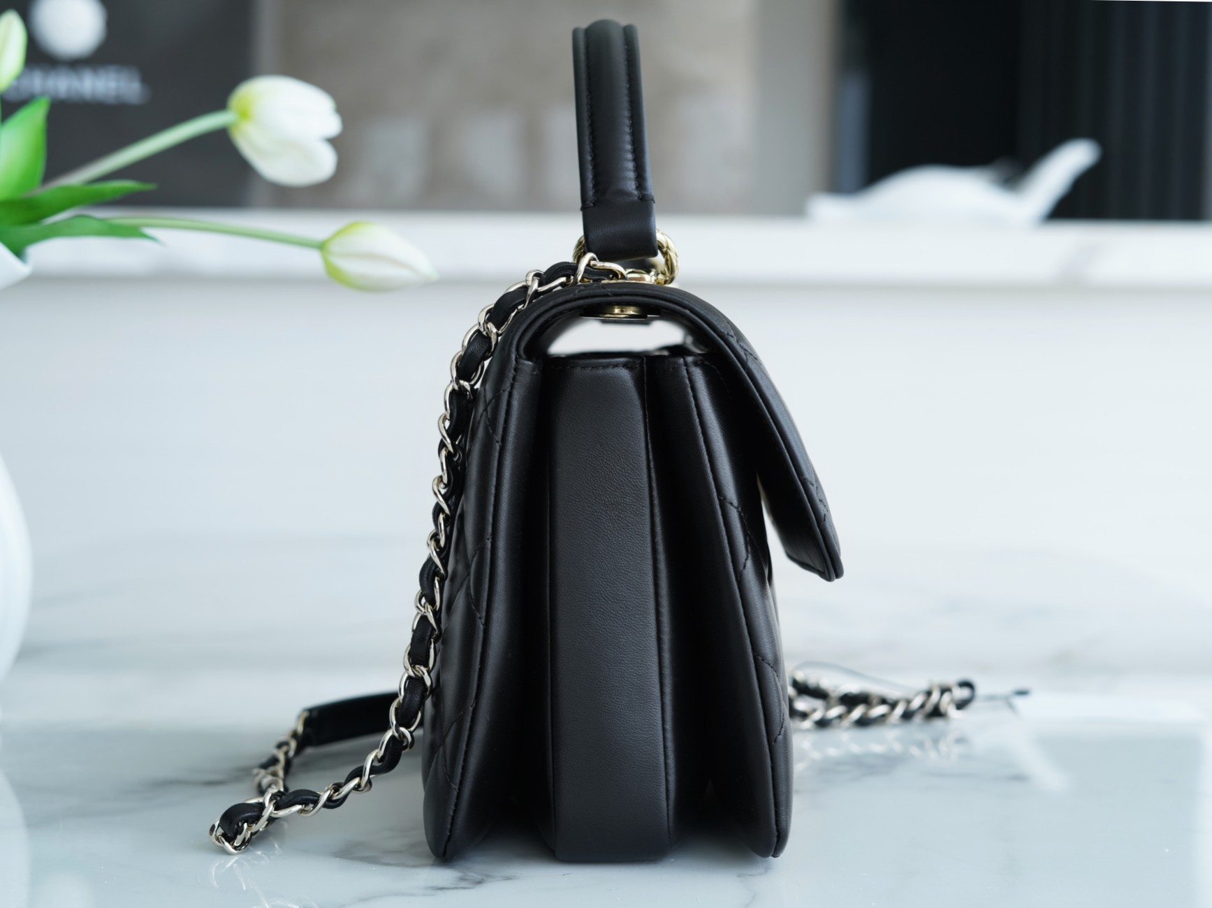 Chanel Trendy cc mouth flap bag lambskin black gold Genuine Leather