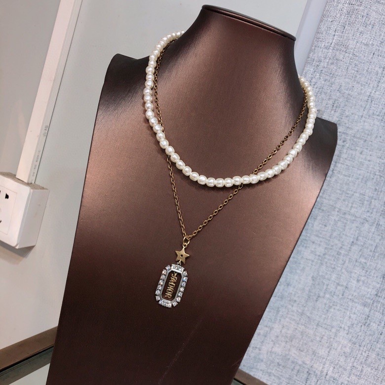 Dior necklace