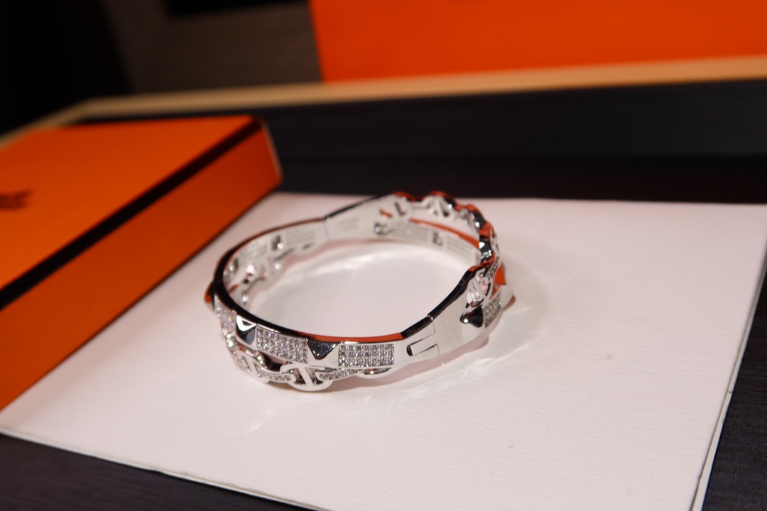 Hermes bracelet
