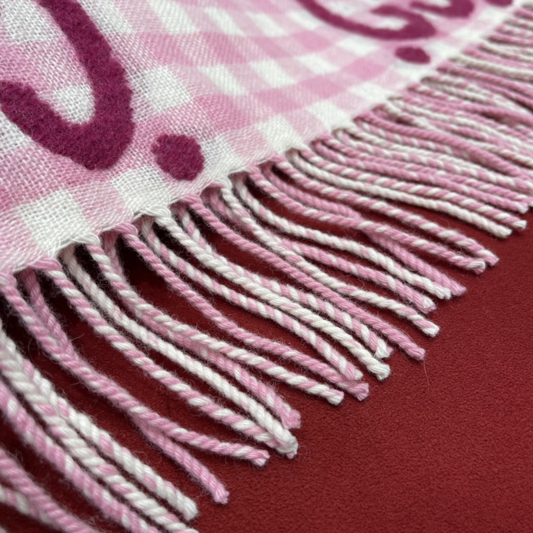 GUCCI Plaid two-color tassel scarf 95% wool ➕ 5% nylon