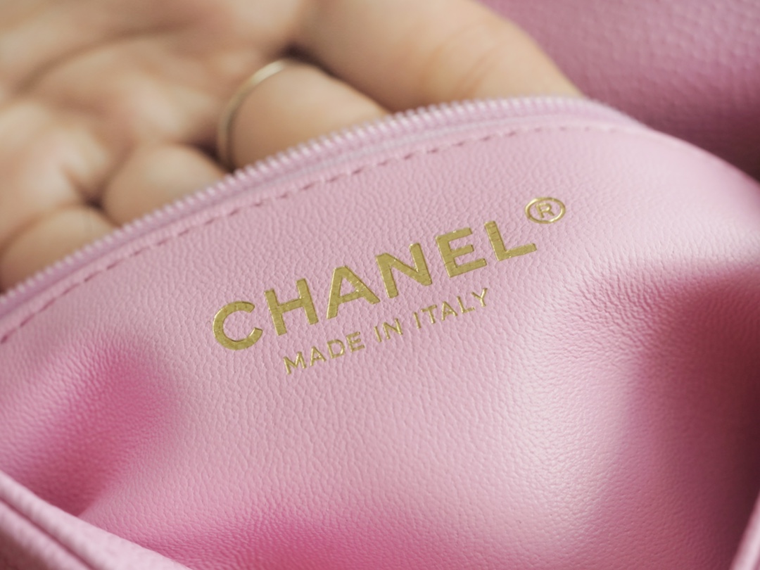 𝗖𝗛𝗔𝗡𝗘𝗟✦𝗖𝗹𝗮𝘀𝘀𝗶𝗰 𝗙𝗹𝗮𝗽23P Spring and Summer New Love Adjustment Buckle Square Fatty Pink