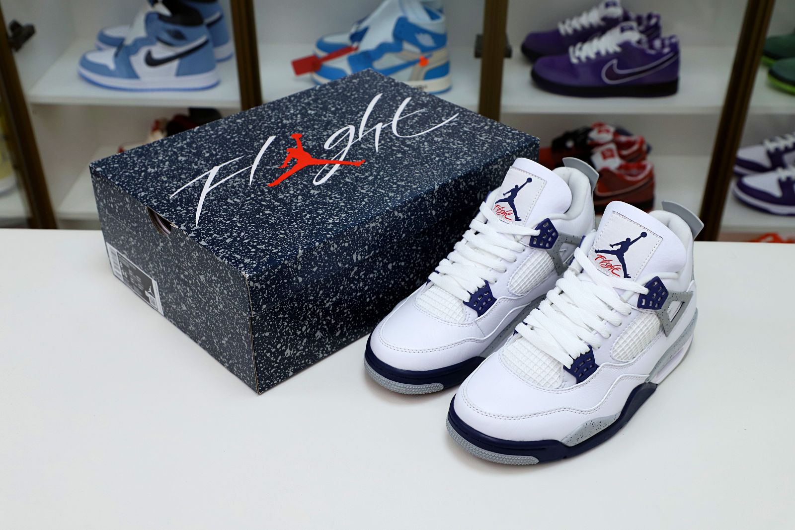 AIR JORDAN 4 RETRO MIDNIGHT NAVY DH6927-140
