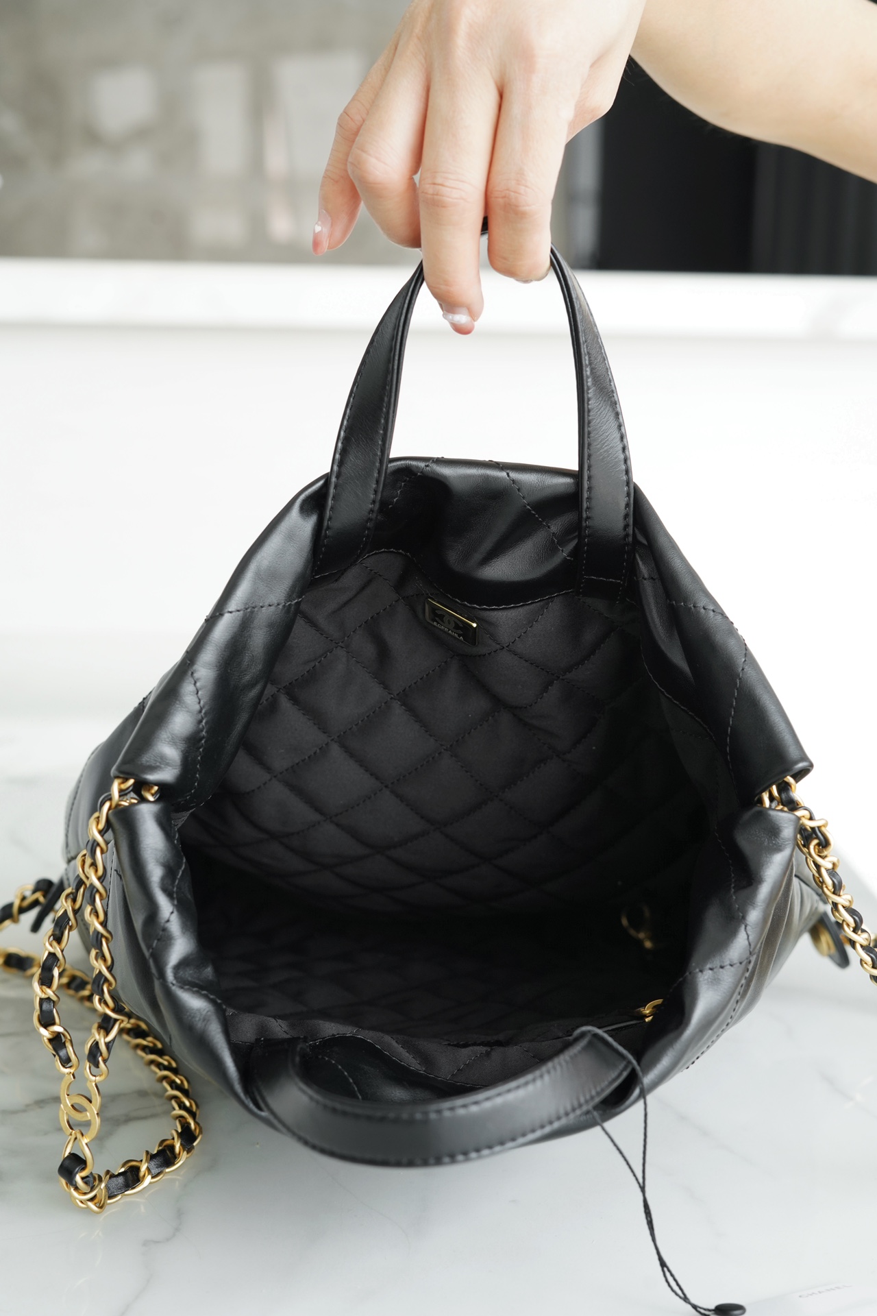 𝗖𝗛𝗔𝗘𝗡𝗟✦ 23P Spring Summer New Backpack Small Black➿