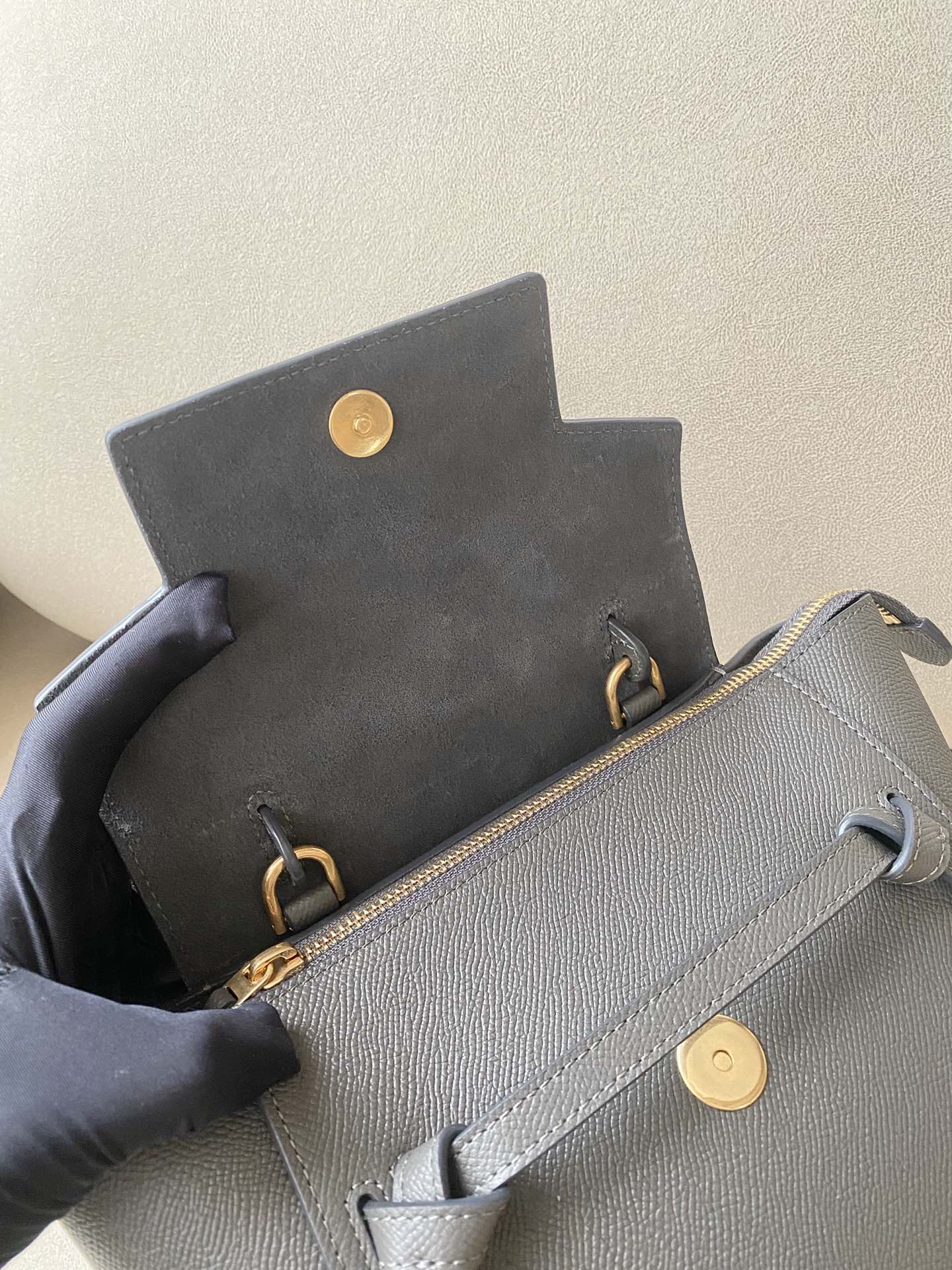 𝐂𝐞𝐥𝐢𝐧𝐞 Belt Bag Catfish Bag Small Grained Calfskin