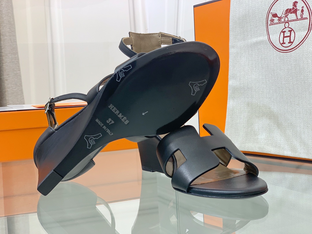 Hermes Santorini sandals