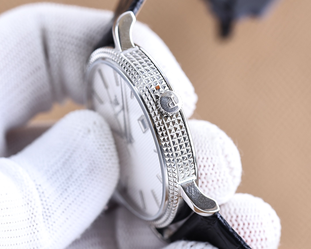 Piaget Ultra-thin Automatic Men's Watch