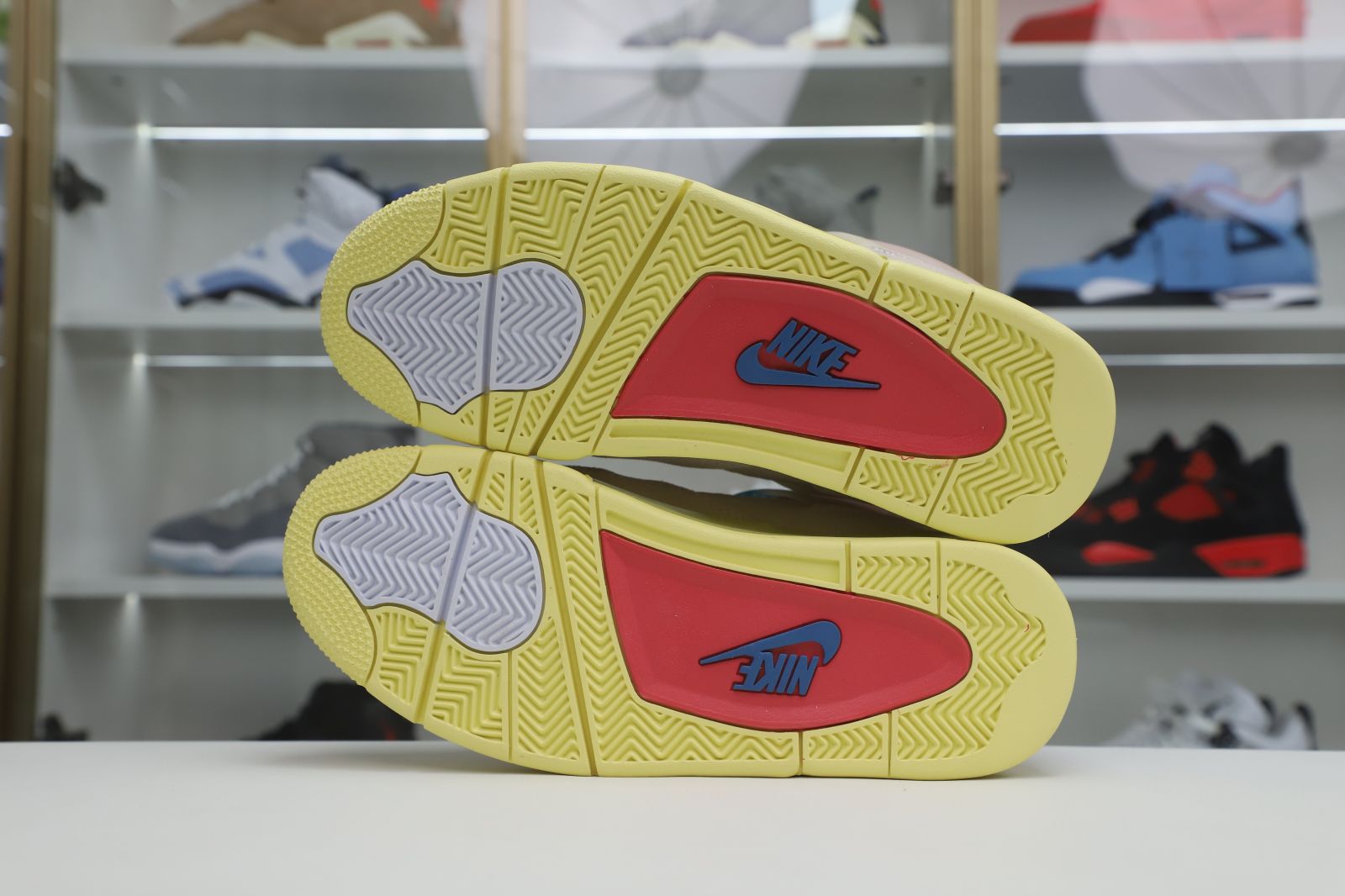 UNION LA X AIR JORDAN 4 RETRO GUAVA ICE