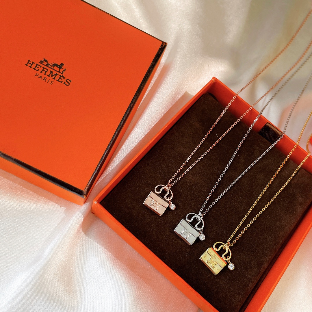 Hermes necklace