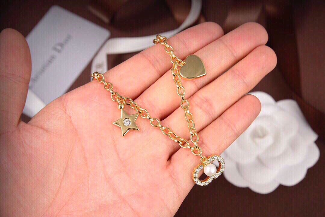Dior necklace