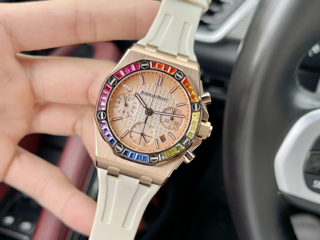 Audemars Piguet set with 32 baguette-cut sapphires in 