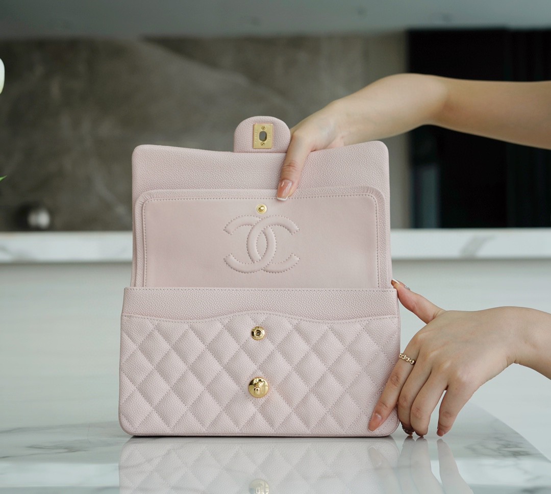 𝐂𝐇𝐀𝐍𝐄𝐋 Classic Flap France 🇫🇷 𝐇𝐇 𝐚𝐚𝐬 Original Caviar 🐂 Imported Channel Custom Calfskin Classic Flap Bag Cherry Blossom Pink 🌸