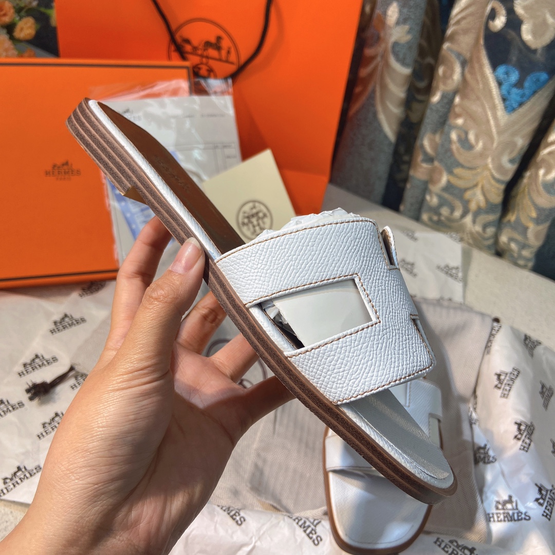 Hermes slippers