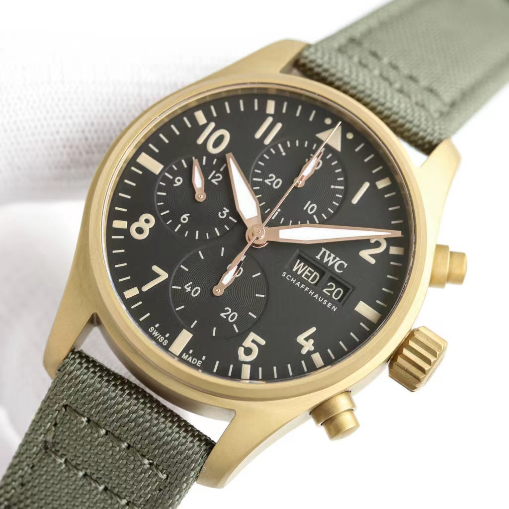 IWC- Bronze chronograph Spitfire IW387907 with built-in 7750 movement Reliability and precision