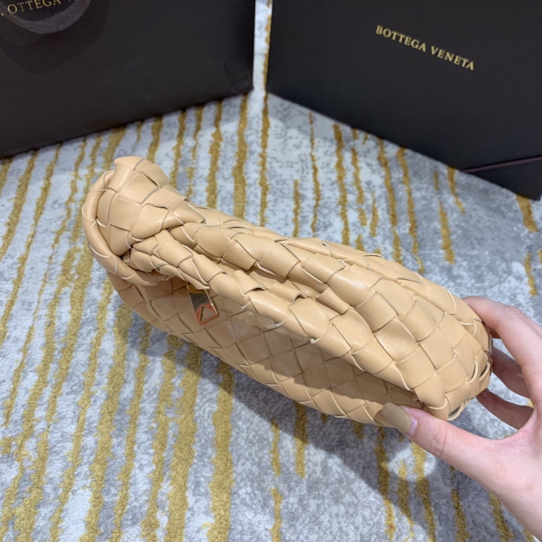 Bottega Veneta  🆕NEW🆕 JODIE #651876