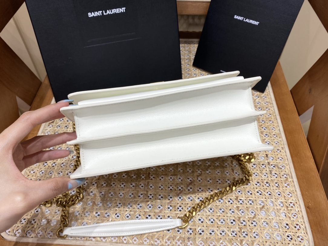 SAINT LAURENT 𝑺𝒖𝒏𝒔𝒆𝒕 𝟮𝟮𝒄𝒎 #442906Original leather