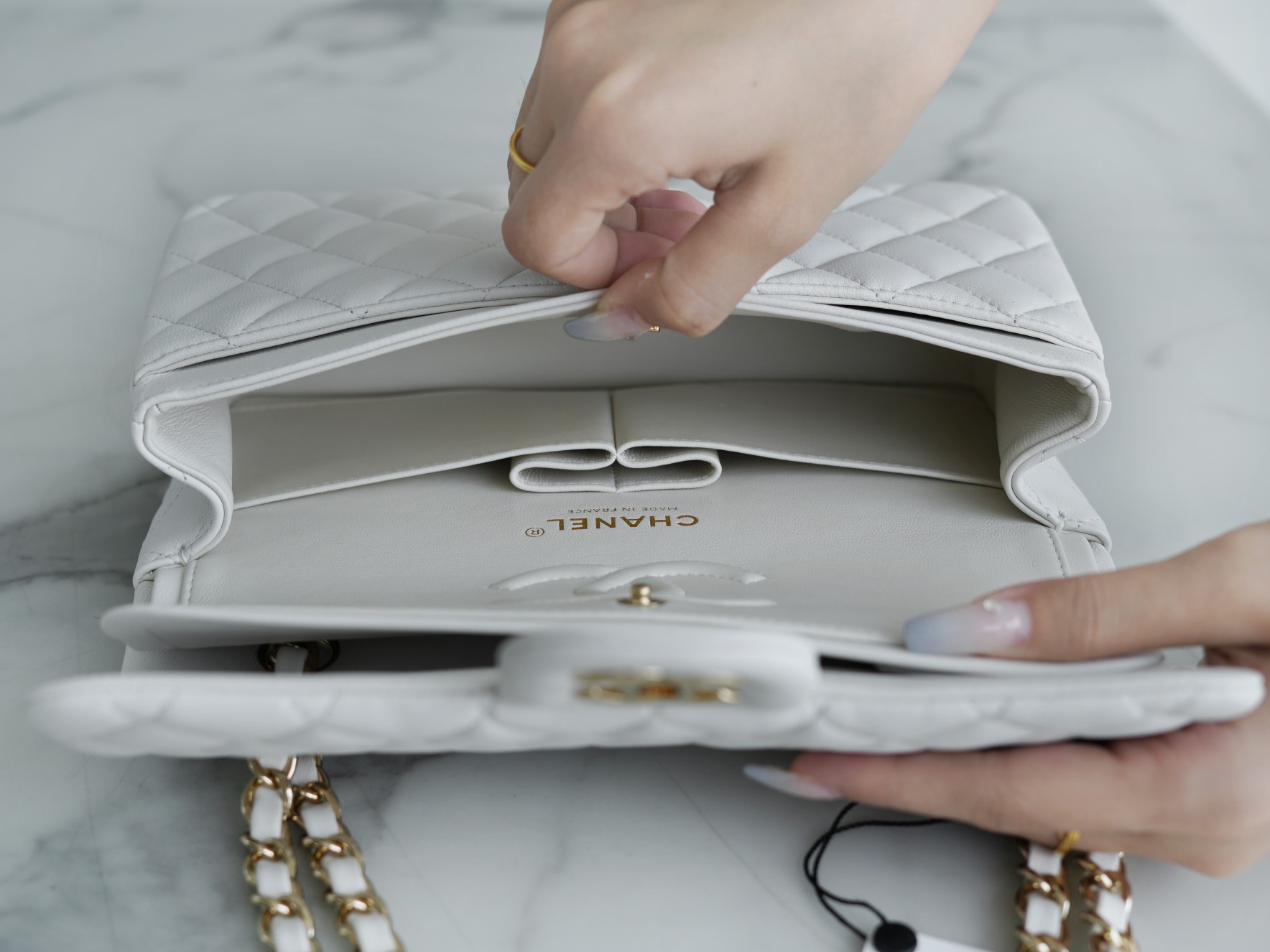 𝐂𝐇𝐀𝐍𝐄𝐋 Classic Flap Italy 🇮🇹 The 𝗚𝗥