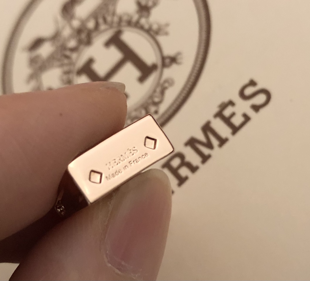 Hermes necklace
