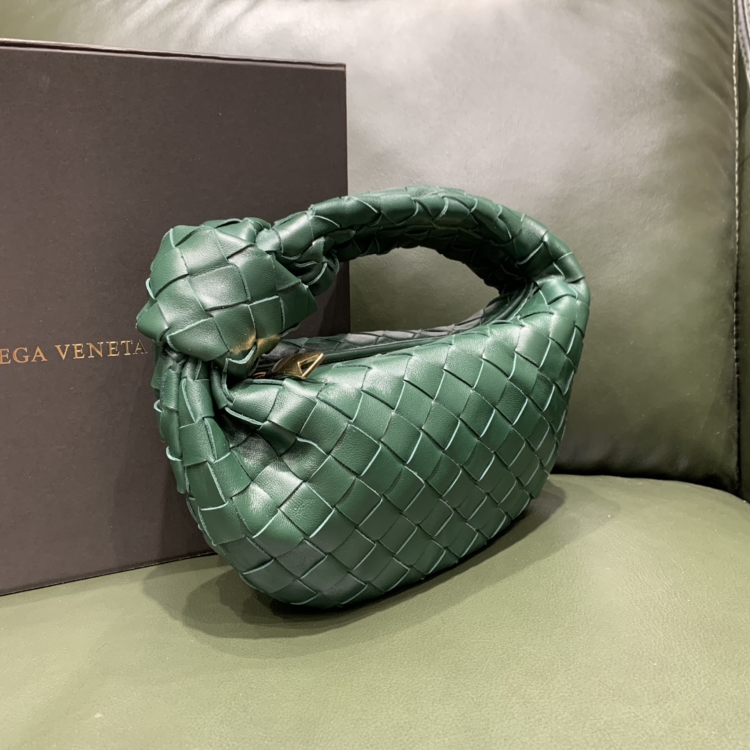 Bottega Veneta  🆕NEW🆕 JODIE #651876