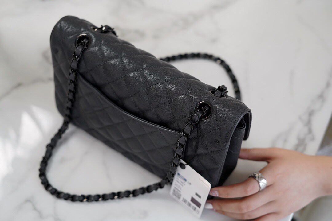 𝐂𝐇𝐀𝐍𝐄𝐋 Classic Flap France 🇫🇷 𝐇𝐇 𝐚𝐚𝐬 Original Caviar 🐂 Washed Tire Ox Medium 🐘 Dark Grey