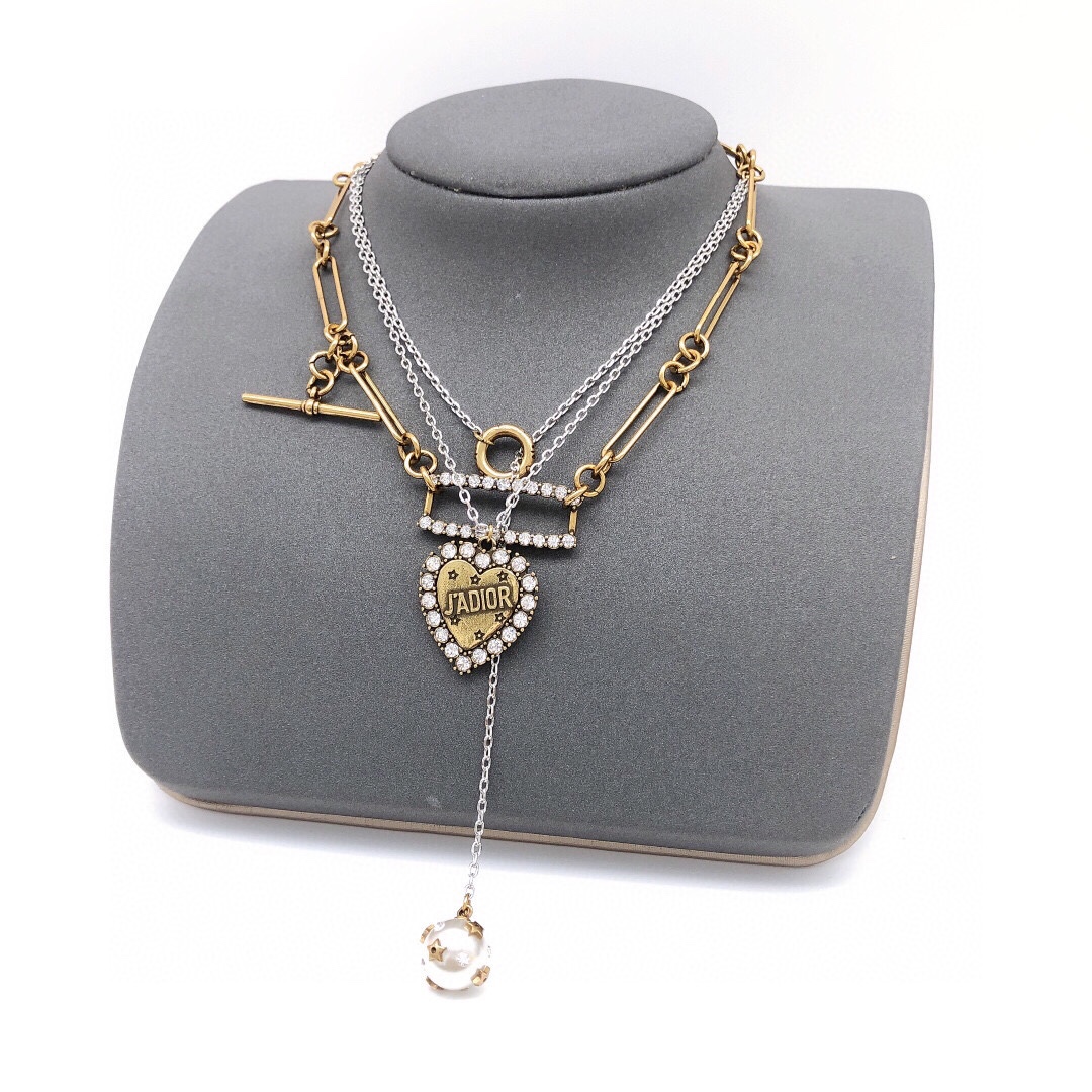 Dior necklace