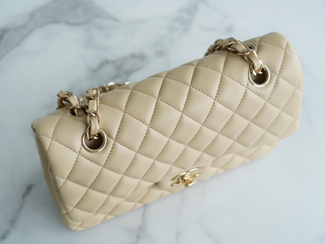 𝐂𝐇𝐀𝐍𝐄𝐋 Classic Flap Italy 🇮🇹 The 𝗚𝗥