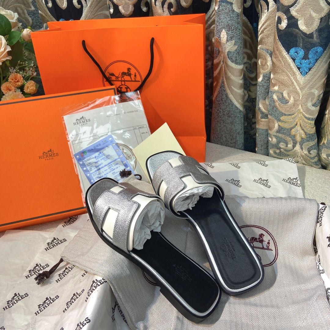 Hermes slippers