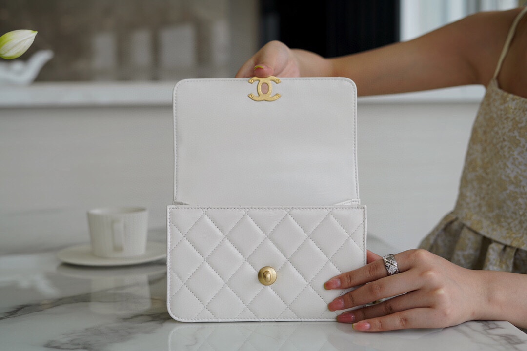 𝗖𝗛𝗔𝗘𝗡𝗟✦ 2021 Advanced Handcraft Workshop Double Golden Ball 𝗖𝗳 𝗠𝗶𝗻𝗶 𝟏𝟗𝐜𝐦White💭