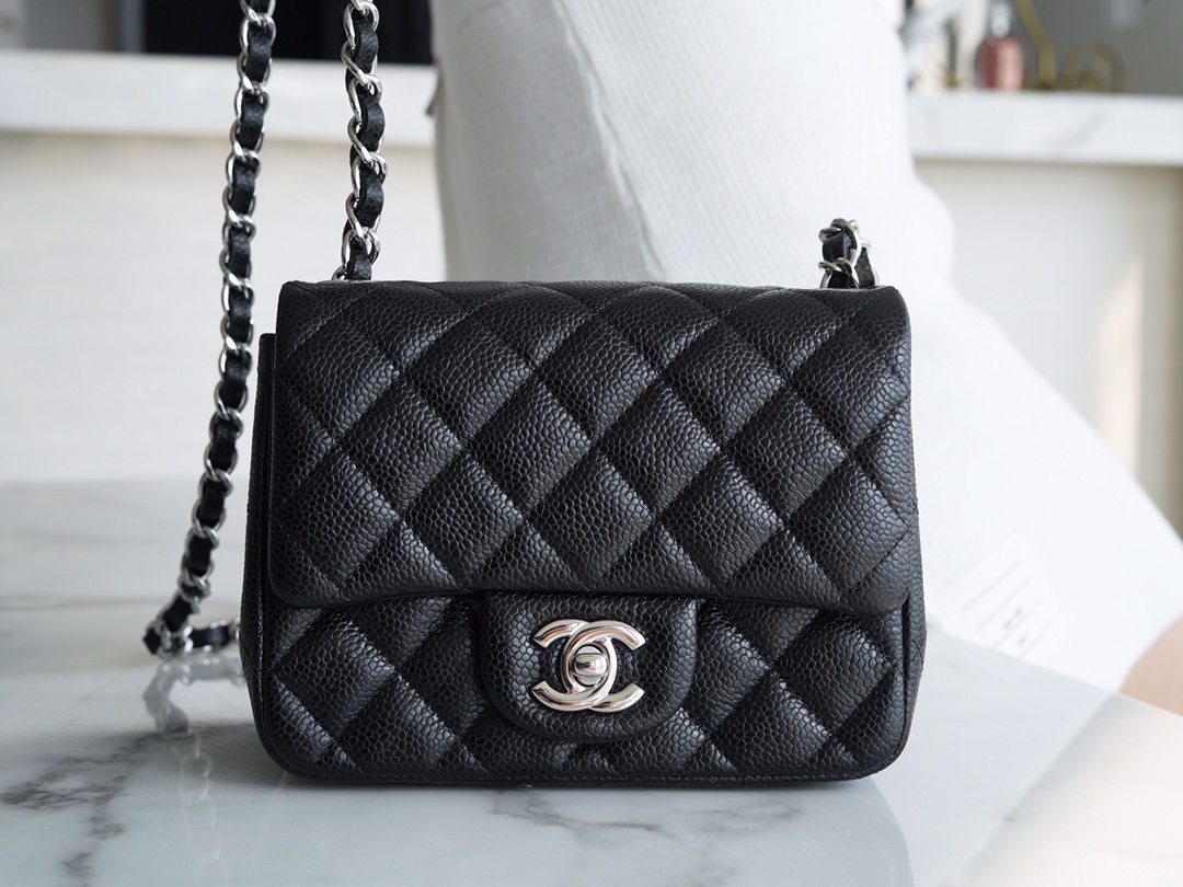 𝐂𝐇𝐀𝐍𝐄𝐋 Classic Flap France 𝐇𝐚𝐚𝐬Original Lychee Pattern🐂 Classic Flap Bag Fang Fatty🔆Black Silver🖤