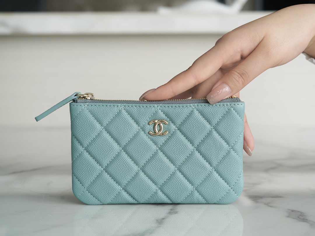 𝗖𝗛𝗔𝗘𝗡𝗟✦ Channel custom calfskin 🐂 Classic mini zippered carry-on bag Tiffany blue 💖