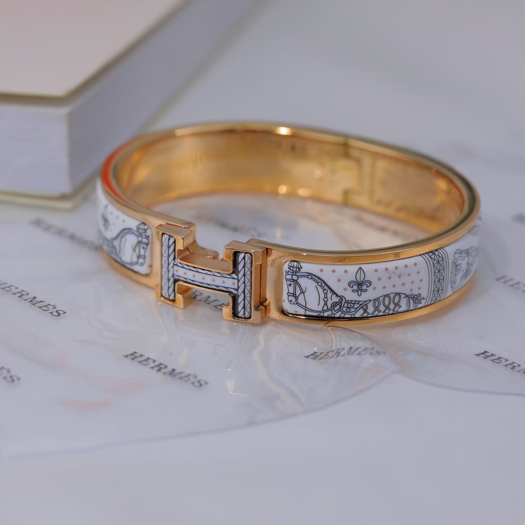 Hermes bracelet