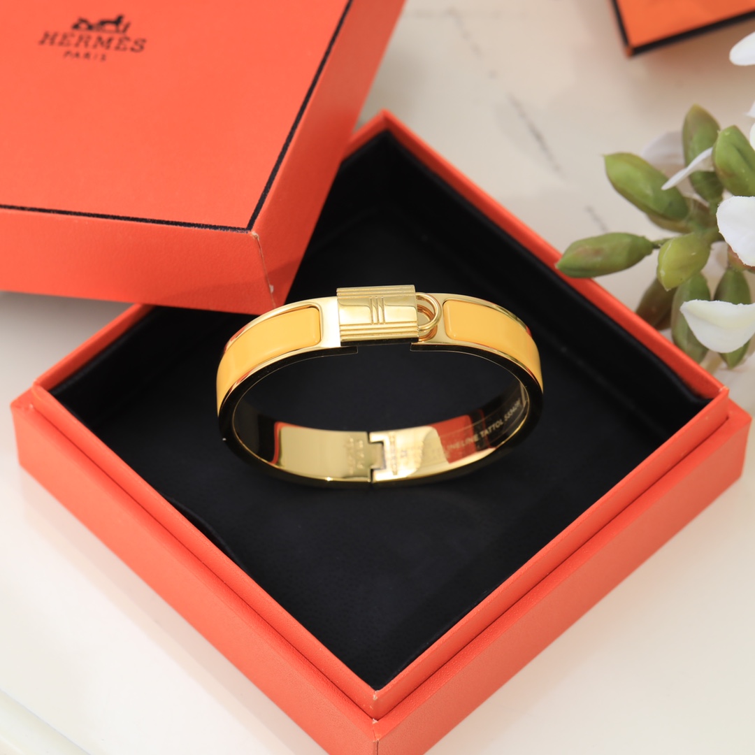 Hermes bracelet