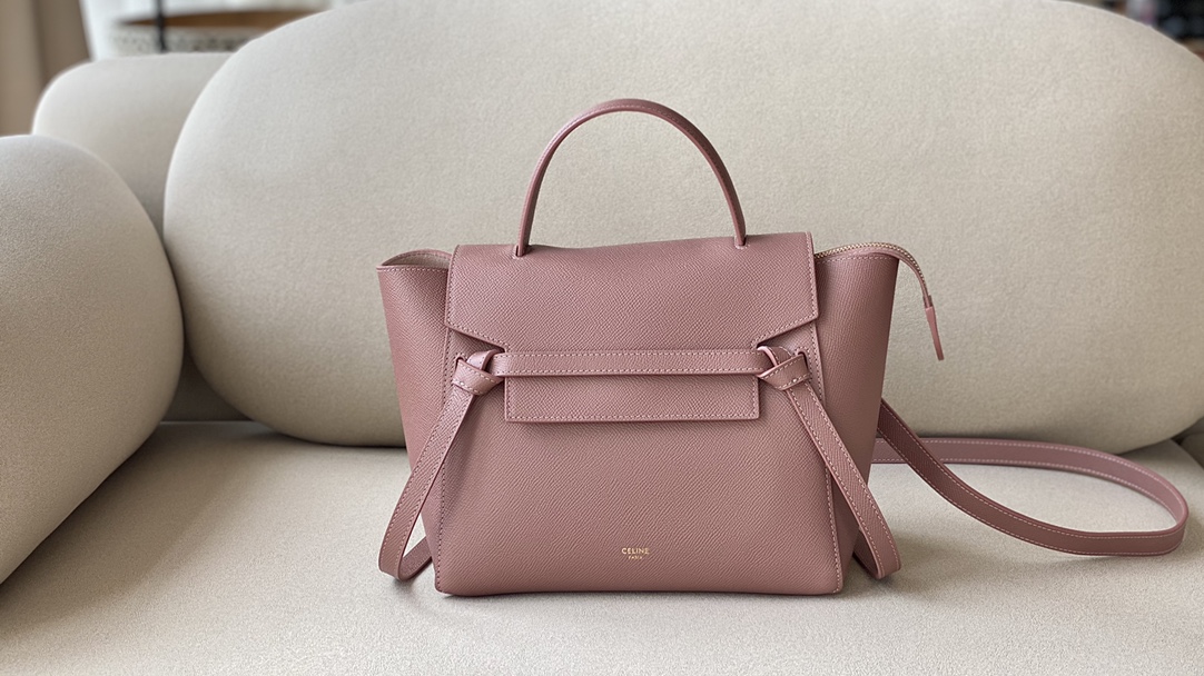 𝐂𝐞𝐥𝐢𝐧𝐞 BELT MICRO BAG in grained calfskin