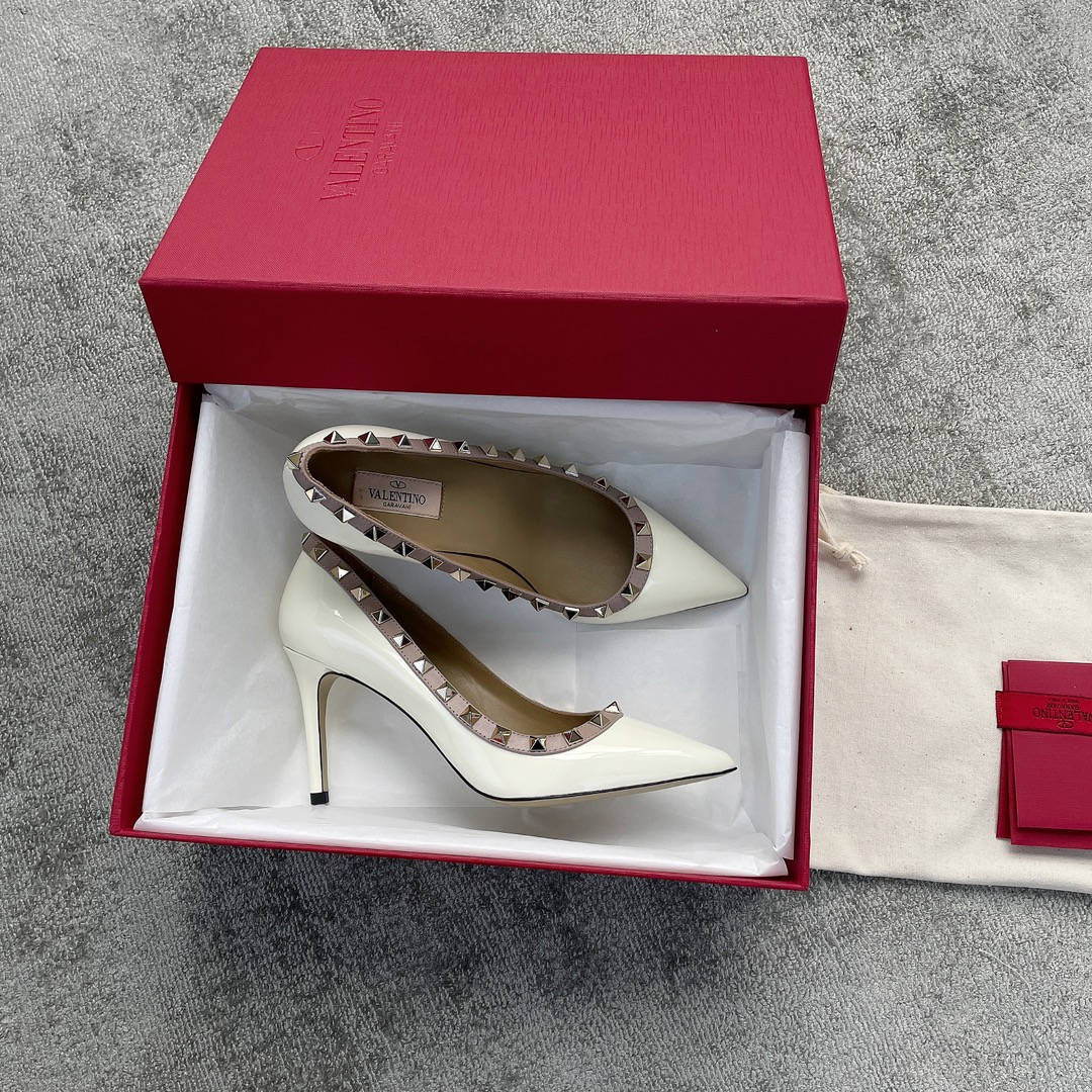 Valentino VT Collection High Heeled Single Shoes 8.5CM Patent Leather White
