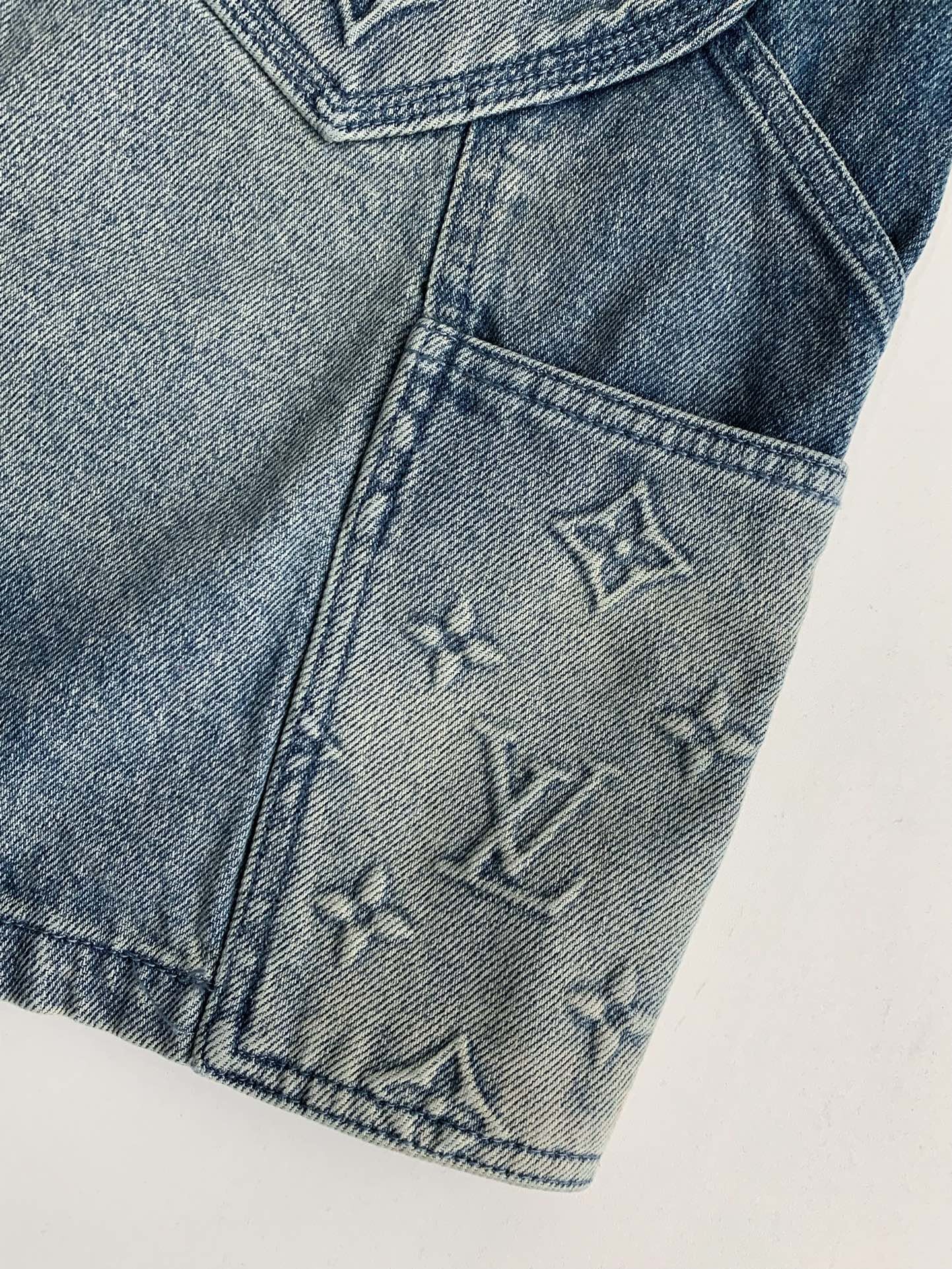 LOUIS VUITTON Jean shorts