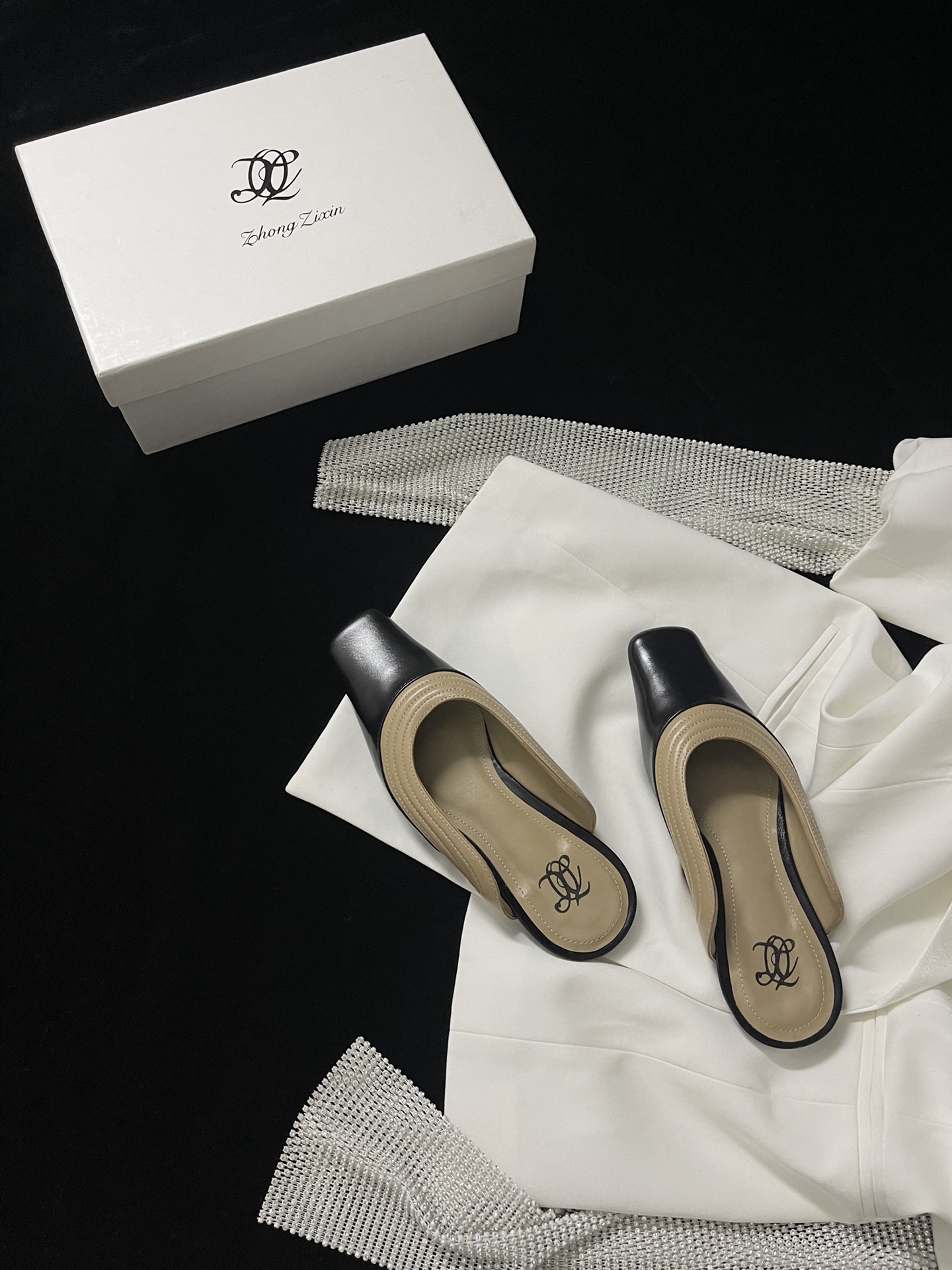 𝐳𝐡𝐨𝐧𝐠 𝐳𝐢 𝐱𝐢𝐧｜𝟐𝟎𝟐𝟑/𝐒𝐒 𝐧𝐞𝐰 Slippers