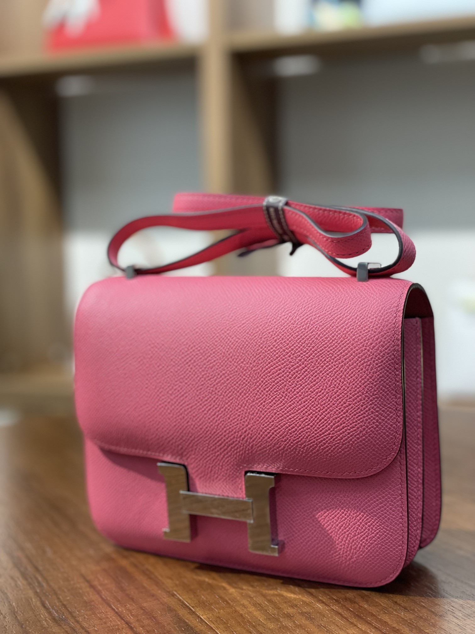 Kangkang 19 lipstick powder EP leather silver buckle