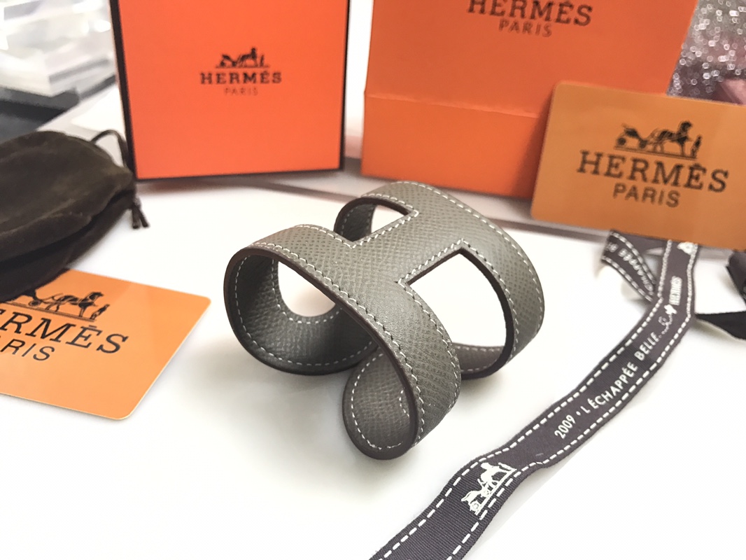 Hermes bracelet