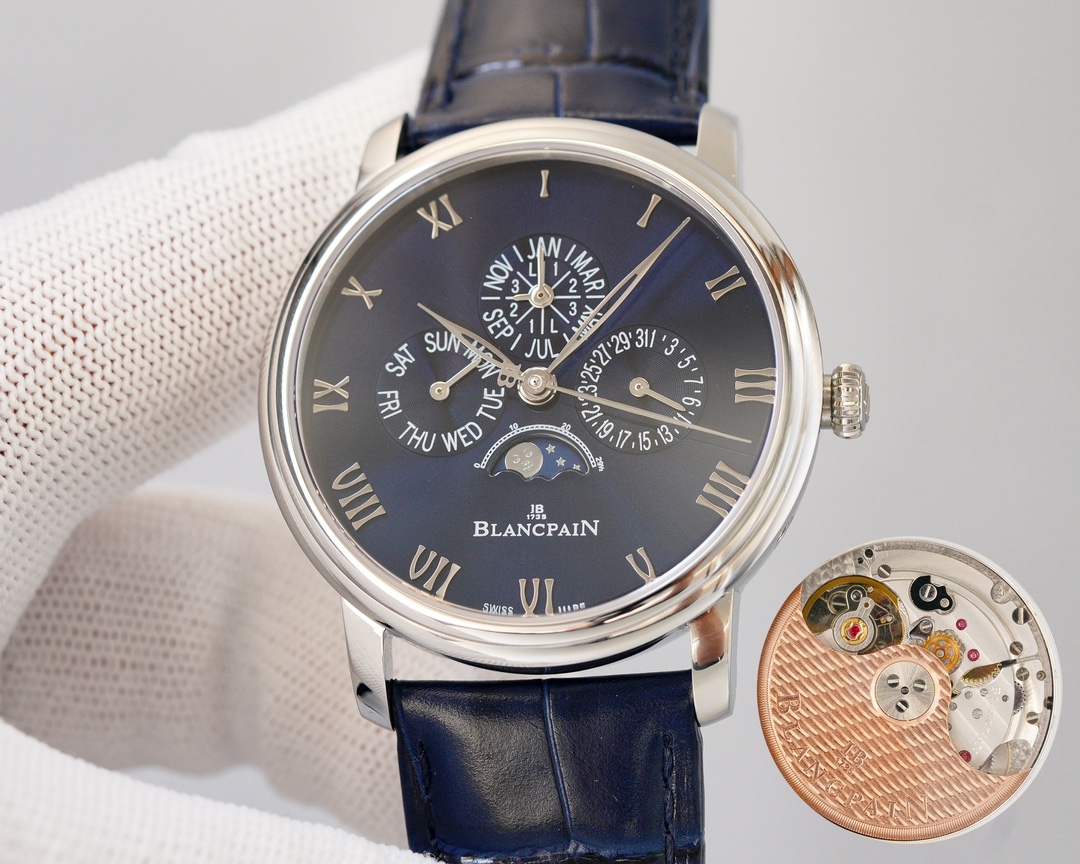 Blancpain - This functional watch comes from the classic Blancpain collection