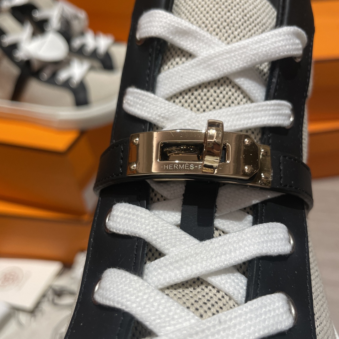 Hermes latest Kelly buckle small white shoes sneakers
