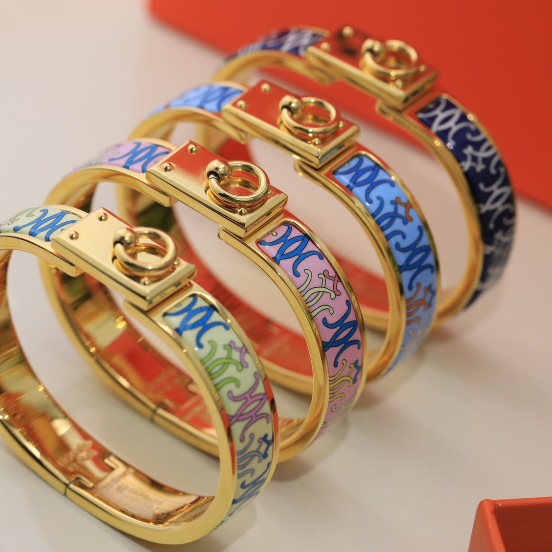 Hermes bracelet
