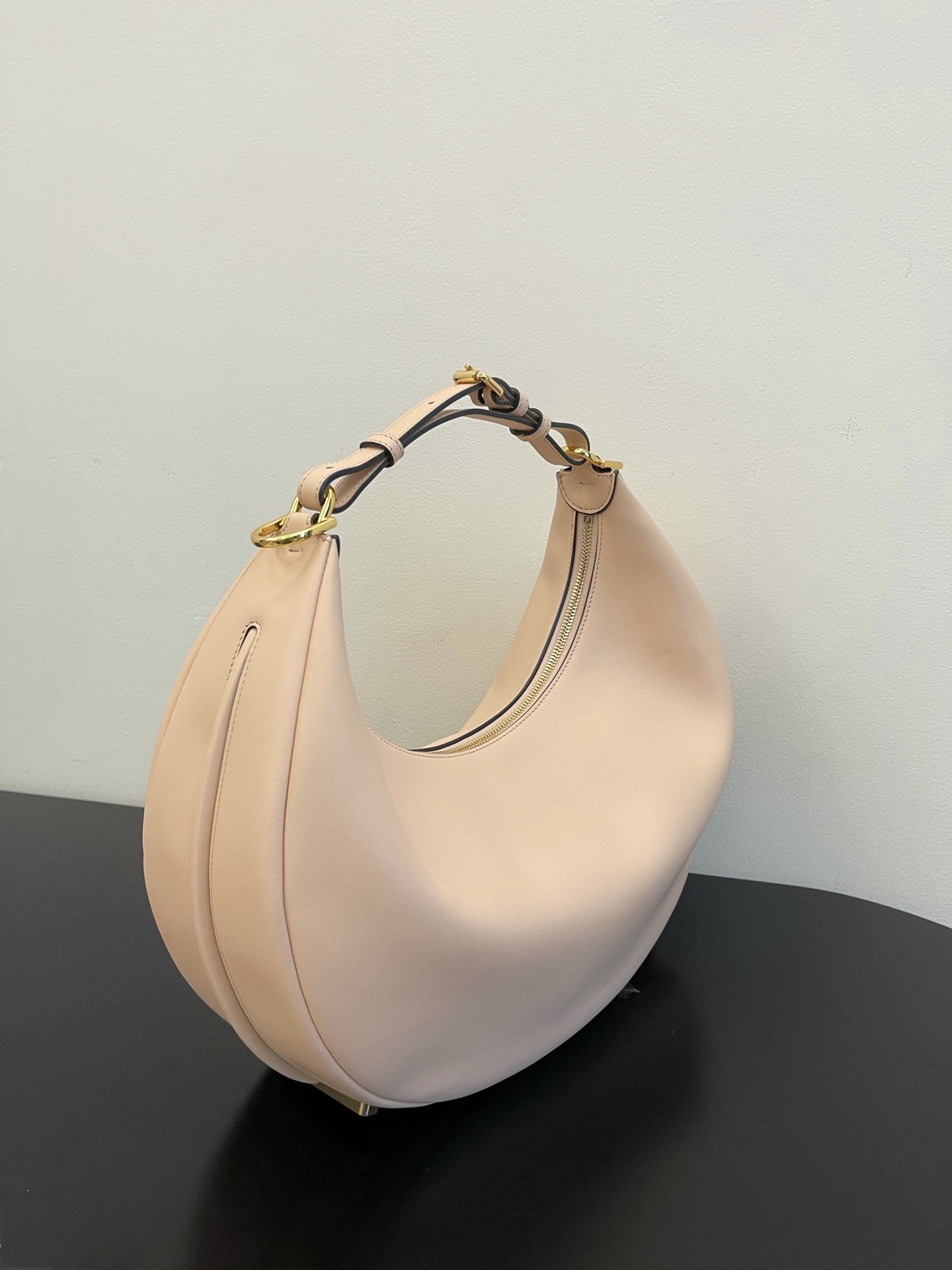 FENDI praphy underarm bag large pink