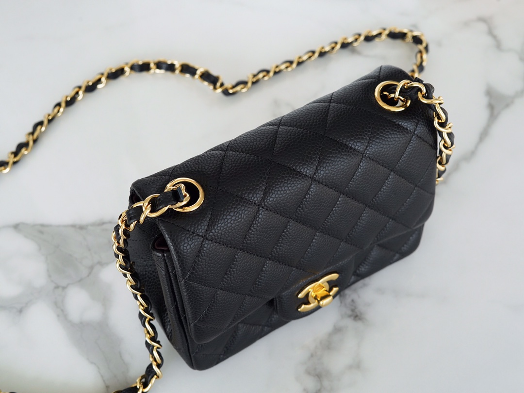 𝐂𝐇𝐀𝐍𝐄𝐋 Classic Flap France 𝐇𝐚𝐚𝐬Original Lychee Pattern🐂 Classic Flap Bag Fang Fatty🔆Black Gold🖤