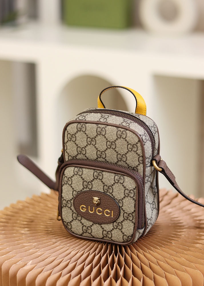 GUCCI 𝙑𝙞𝙣𝙩𝙖𝙜𝙚 mini tiger head bag #658556