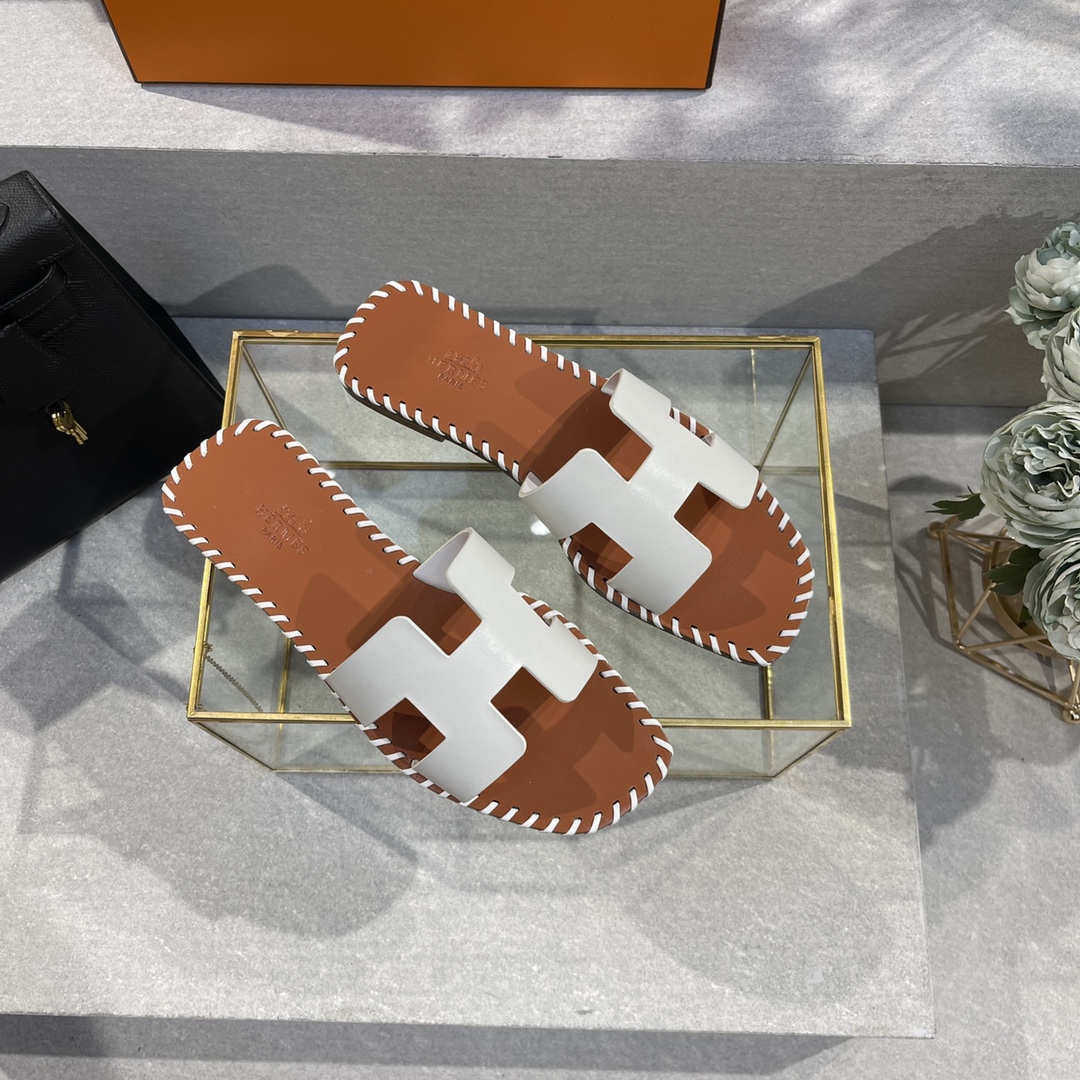 Hermes new woven slippers