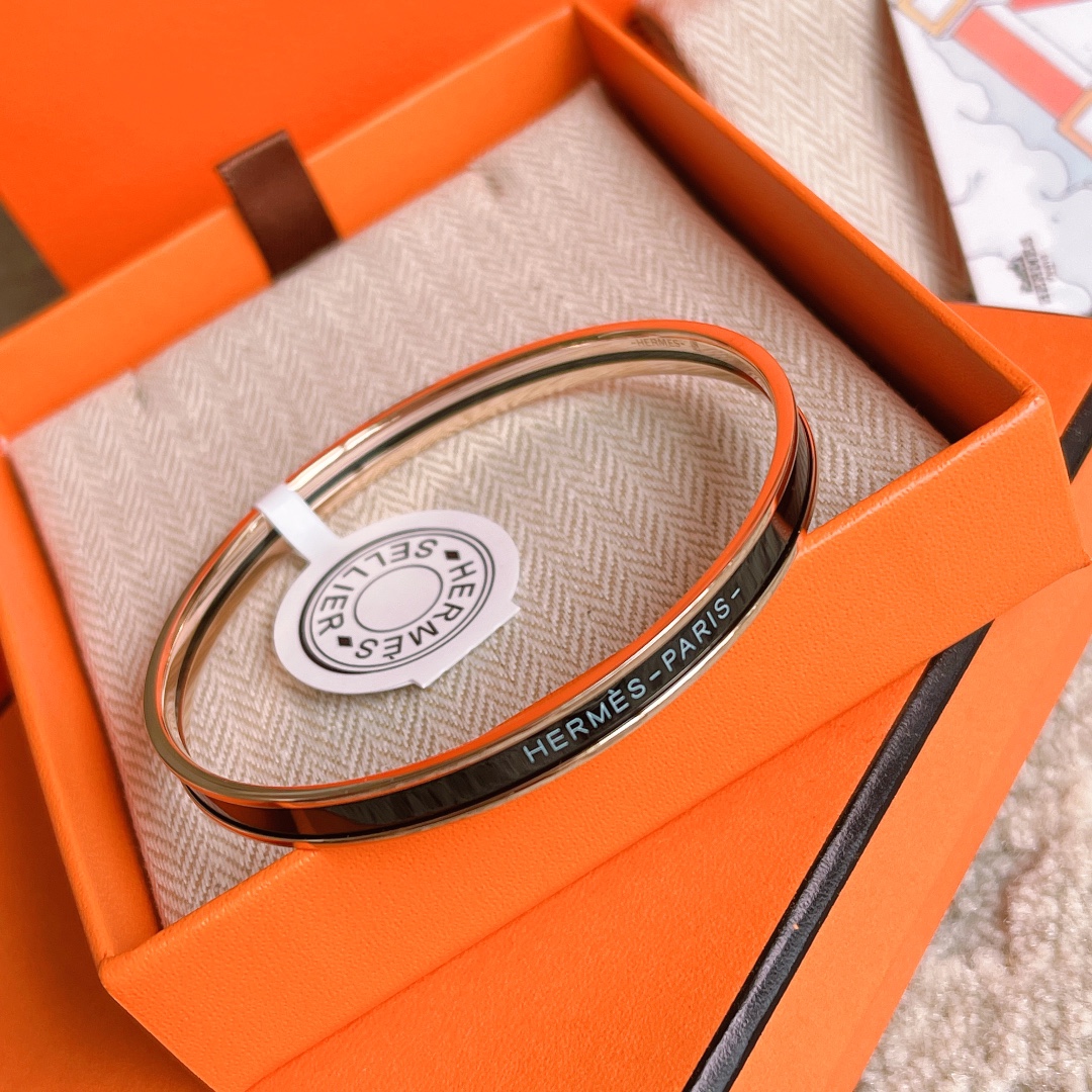 Hermes bracelet