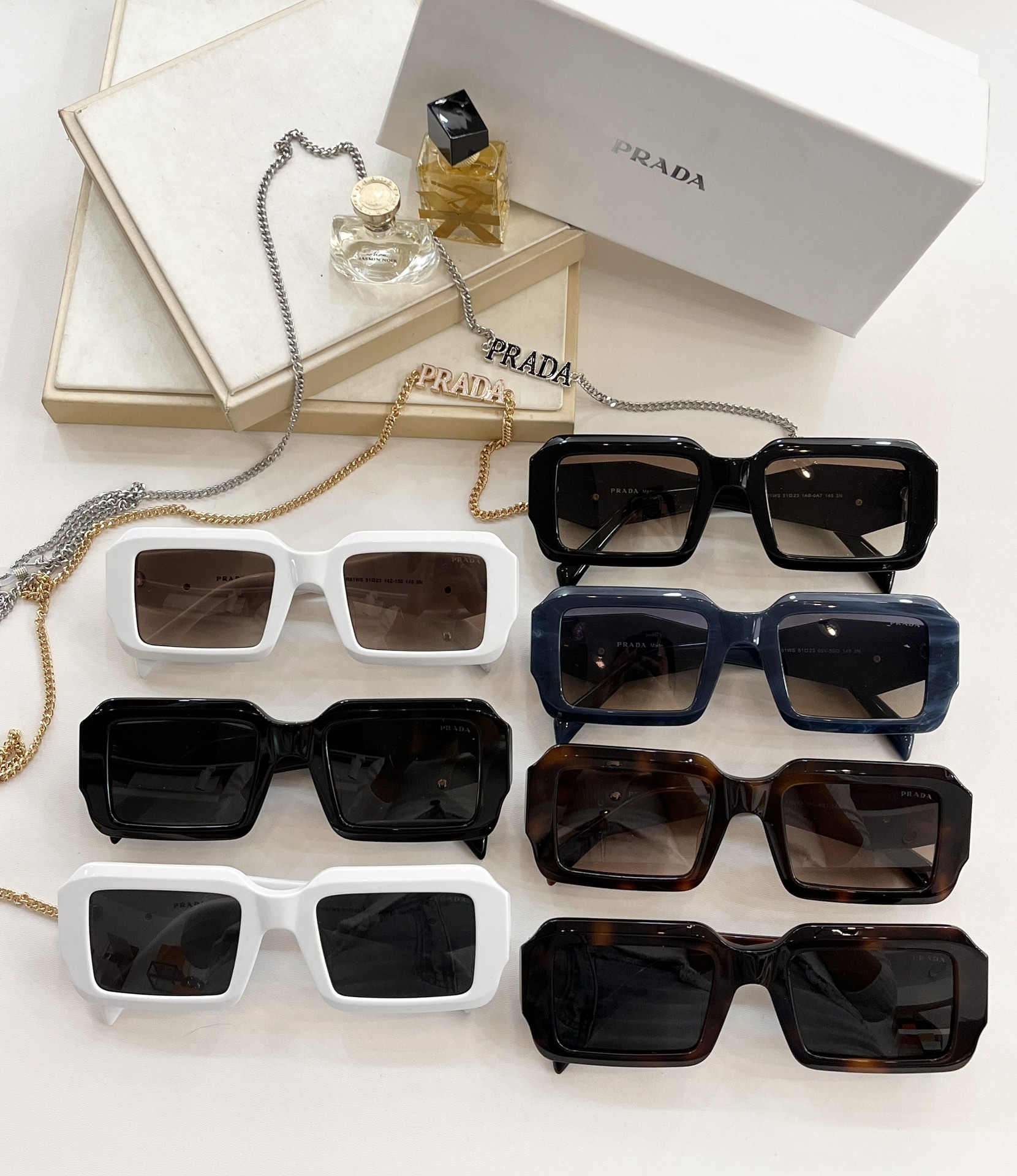 PRADA PR81WS