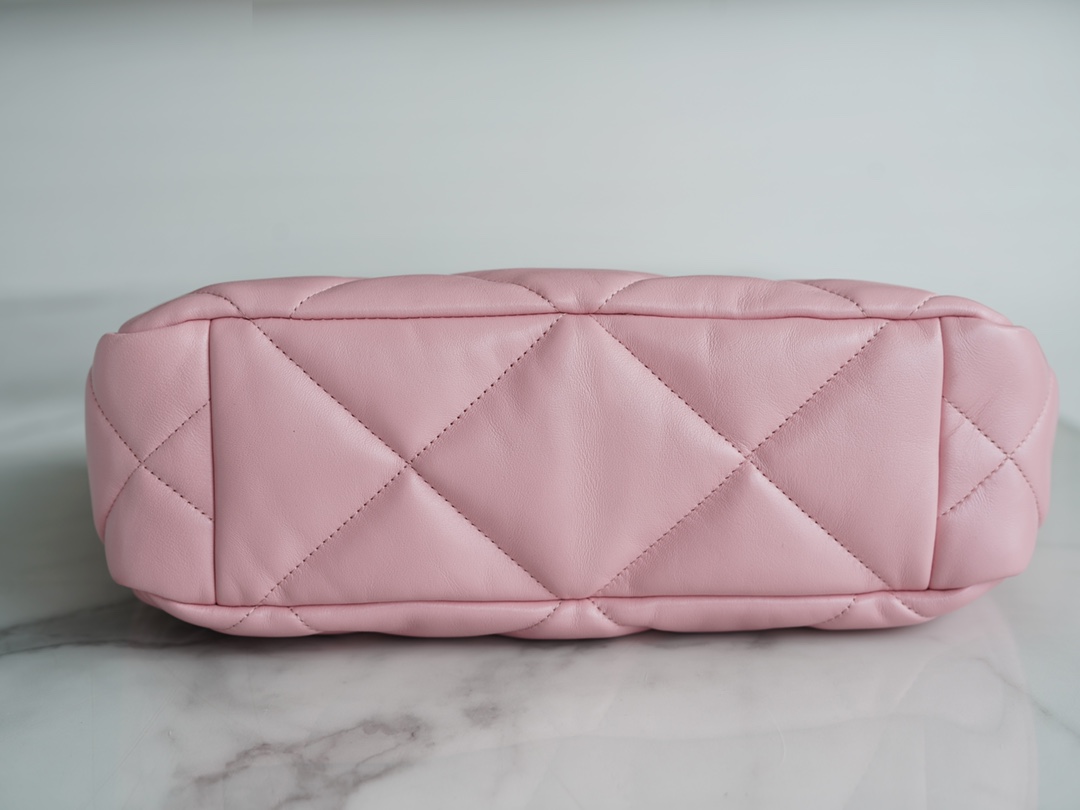 𝗖𝗛𝗔𝗡𝗘𝗟 𝟮𝟮𝗕 19𝑩𝑨𝑮 𝑻𝒐𝒕𝒆 Italy 🇮🇹 Level 1 [Box] Lambskin 🐑 Genuine Leather Cherry Blossom Pink