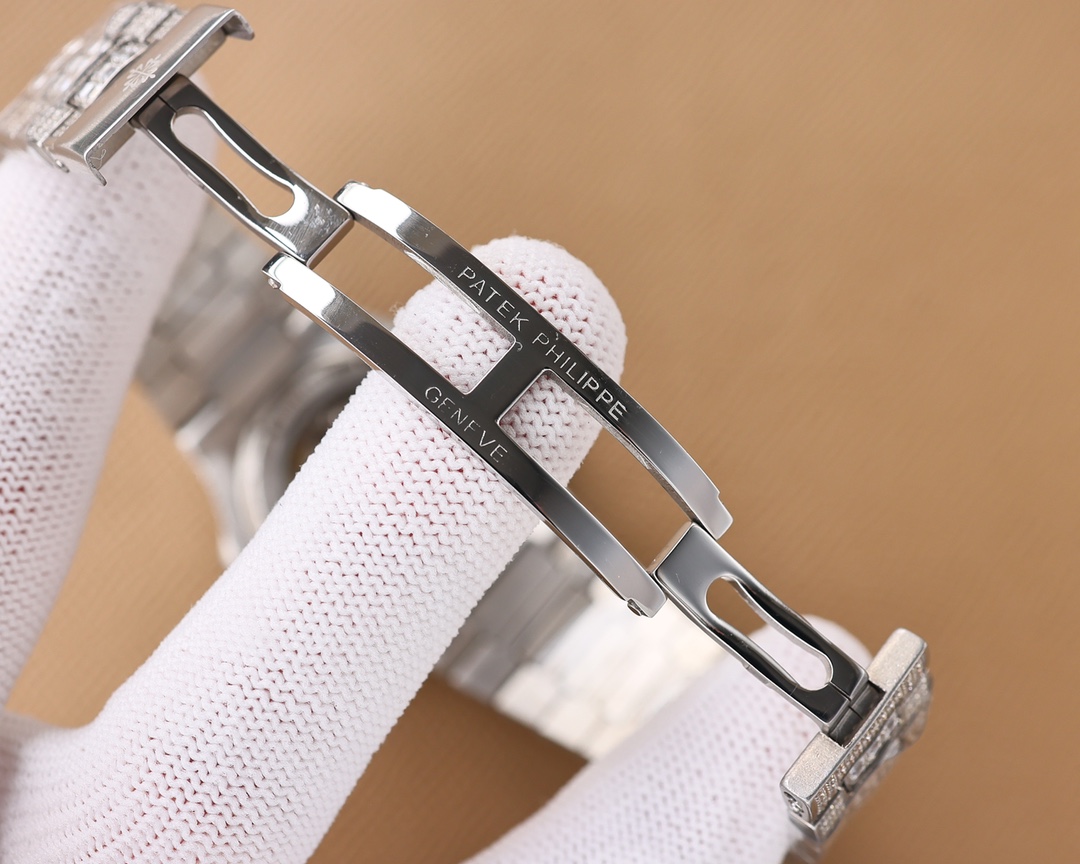 Patek Philippe Platinum Nautilus Watches