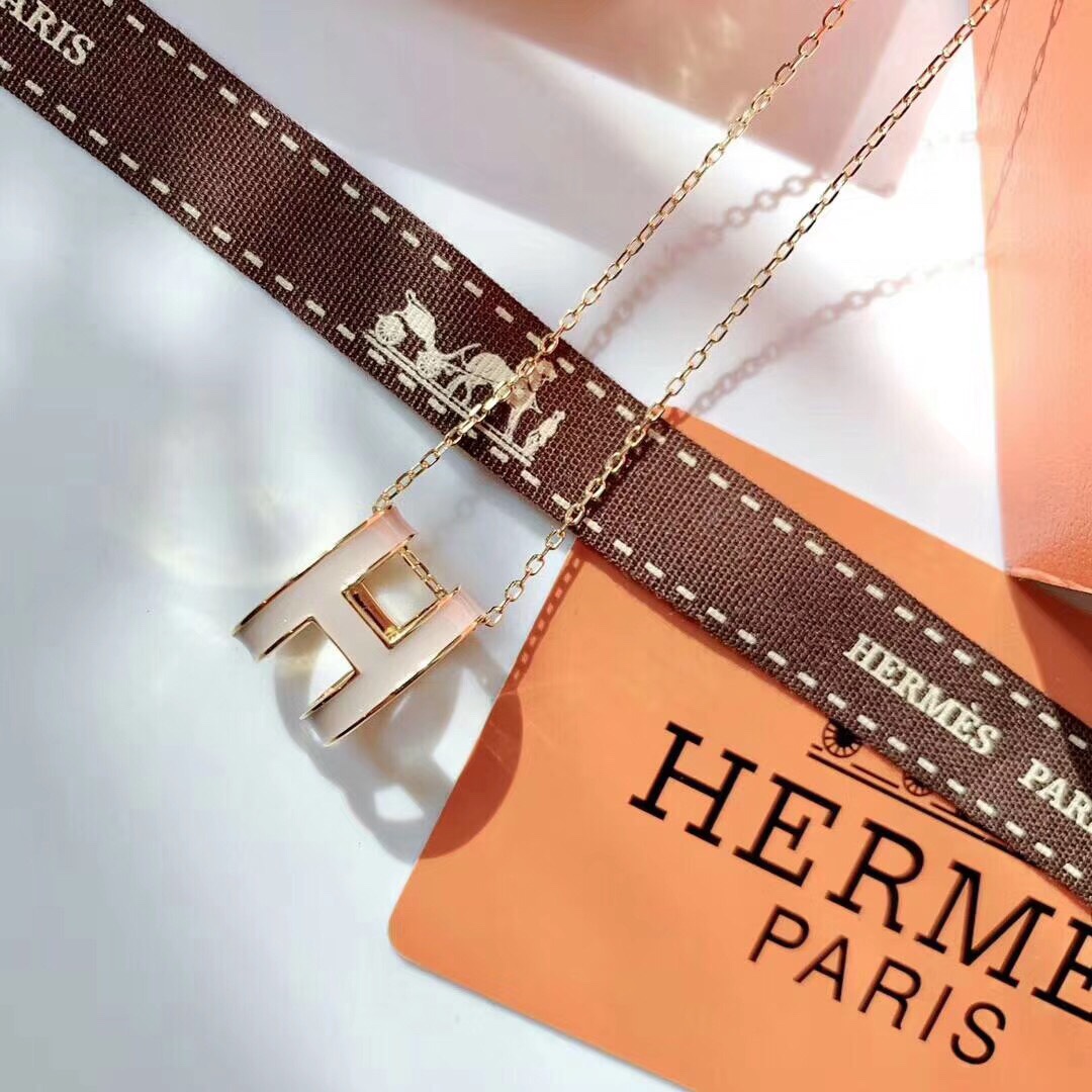 Hermes necklace